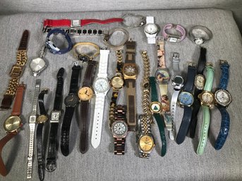 Lot 4 Of 4 - Huge Group Of Watches - ALL Types - Mens / Womens - Fix And Sell ? Art Projects ? LOTS YOU CAN DO