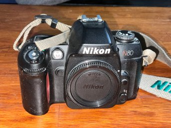 NIKON N80 Camera Body