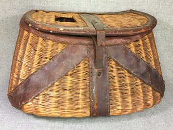 Fantastic Antique Wicker Fishing Creel Basket - AMAZING PATINA - Some Loss To Leather Trim - Good For Display