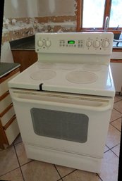 A G.E. Brand 5 Burner Electric Stove - In Working Condition