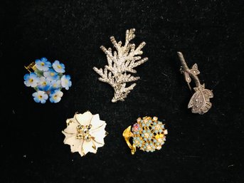 Floral Brooch Lot