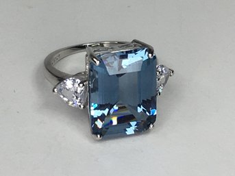 Incredible Brand New Sterling Silver / 925 Cocktail Ring With Light Blue And White Topaz - Great Gift ! NEW !