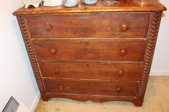 Pine Antique Dresser 39x34x17