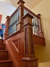 An L Shaped Oak Railing With Metal Black Spindels - 3rd Floor