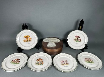 Vintage Les Champignons De France Plates