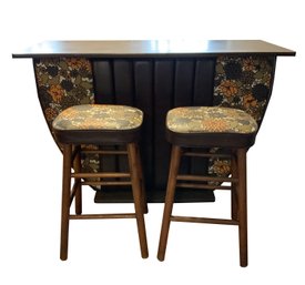 MCM Bar With Barstools