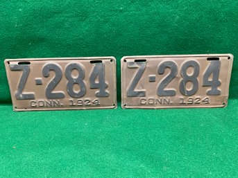 Pair Of 1924 Antique Connecticut Automobile Steel License Plates. Z-284. Yes Shipping.