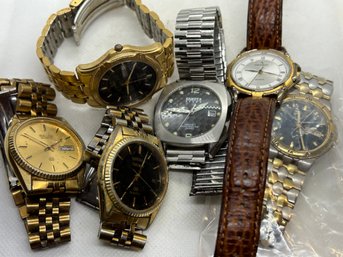 Grouping Of Men's Wristwatches- For Parts Or Repair