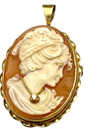 14k Gold And Diamond Cameo Pendant.