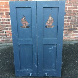 Pair (2 Of 2) Charming Pair Of Antique Cottage Sailboat Cut Out Shutters - Original Hardware - Old Paint