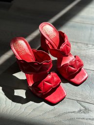 Vince Camuto Red Strappy Quilted Block Heel Sandals Size 7M