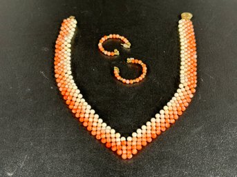 A Great Vintage Beaded Necklace & Earrings In Orange & Cream With A 1980s Vibe