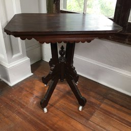 Classic Antique Victorian Walnut Stand / Lamp Table - Great Old Warm / Worn Patina - Great Looking Table