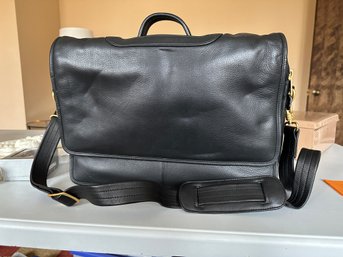 ILI New York Black Leather Laptop Case