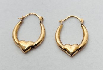 10K GOLD HEART DESIGN HOOP EARRINGS