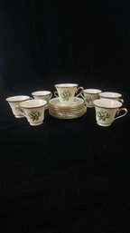 Lenox Holiday Tea Cups And Saucers