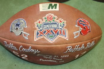 Fantastic ALL HANDPAINTED Vintage 1993 DALLAS COWBOYS VS BUFFALO BILLS Super Bowl Presentation Football