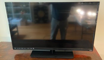 Visio 38' Flat Screen TV