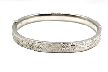 Vintage Carl Art Designer Sterling Silver Etched Hinged Bracelet