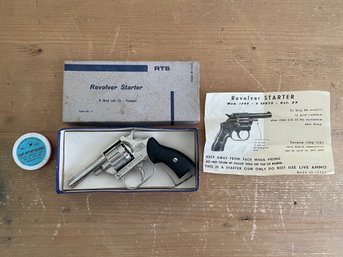 RTS 8 Shot .22 Caliber Revolver Starter Pistol In Original Box Made In Italy