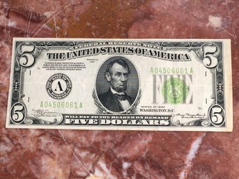 Estate Fresh 1934 $5 Bill - Boston Federal Reserve - Found Tucked Under Drawer Of Antique Piece Of Furniture