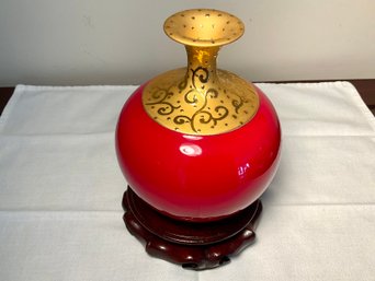 Tai-hwa Pottery Joyful Red Vase