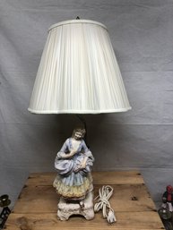 Vintage Made In Naples Italy Table Lamp.   Lot 7