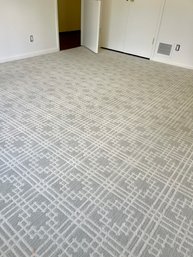 A Stark - Very High Quality Trellis Fret Work Pattern Wool Wall To Wall Carpet - Room 1
