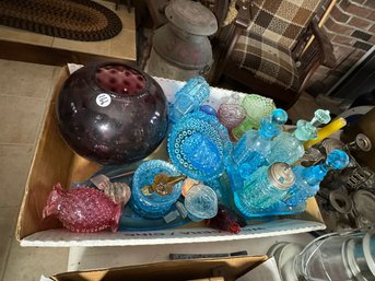 LOT OF VICTORIAN GLASSWARE, INCLUDES HOBNAIL