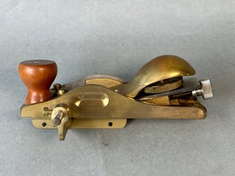 Lie-Nielson Low Angle Skew Block Plane With Box