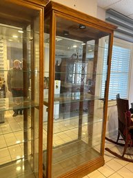 Absolutely Beautiful Howard Miller Lighted Display Case With Beveled Glass Fronts Locking With Keys