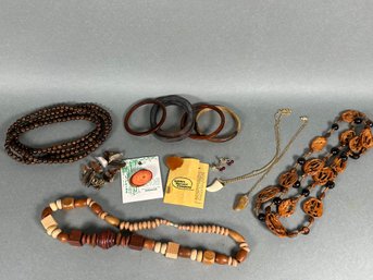 A Great Assortment Of Wooden & Polished Stone Jewelry