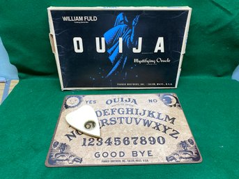Vintage Parker Brothers William Fuld QUIJA Board. Mystifying Oracle In Original Box With  Planchette.