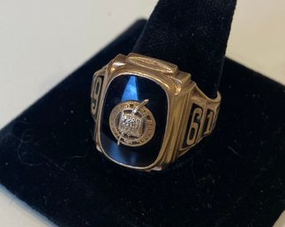 Mens 1961 10kt Class Ring