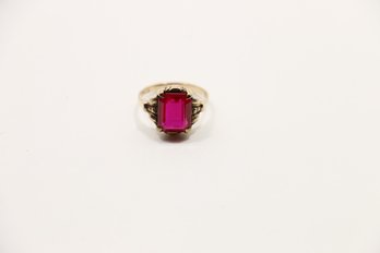 Vintage 10k Yellow Gold Ruby Ring Size 5.5