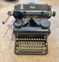 Royal Type Writer Co. Inc New York Made In United States Of America Protected By American & Foreign Patents.