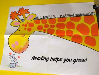 1985 Reading Helps You Grow Giraffe Poster