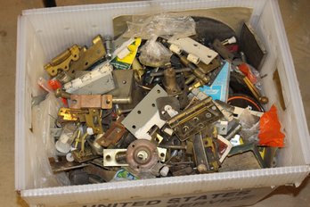 Heavy Tub Of Hinges Etc, Lots Of Brass