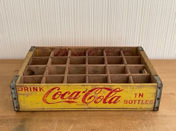 VINTAGE Yellow Wood Coca Cola 24 Pack Divided Crate