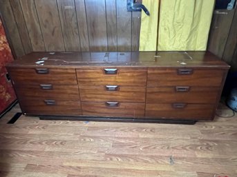 Midcentury Modern Walnut Finish 9-Drawer Dresser