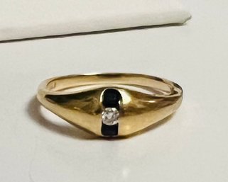 VINTAGE 14K GOLD DIAMOND AND SAPPHIRE RING