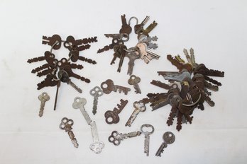Three Full Rings Plus Of Mixed Antique Keys - Lot 5