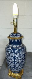 Beautiful Vintage Blue & White Porcelain Lamp With Ornate Base