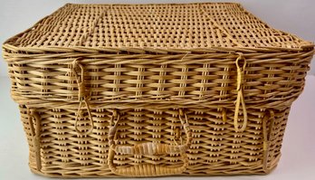 Vintage Wicker Basket With Handle And Lid