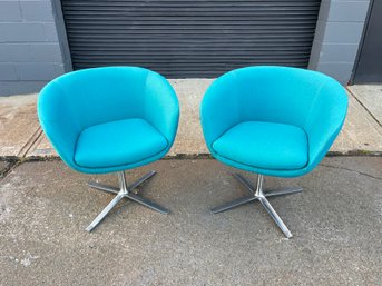 Pair Of Bob Swivel Chairs By Pearson Lloyd For Steelcase Coalesse