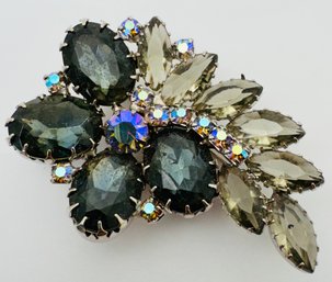 BEAUTIFUL BLUISH/GREY AURORA AND LIGHT GREEN RHINESTONE SPRAY BROOCH