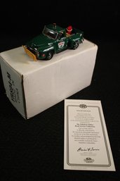 AAA 1954 Ford F100 Sinclair Service Truck Diecast Replica By Matchbox 1/43 Scale - YRS-04-M