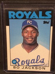 1986 Topps Traded Bo Jackson Rookie Card - M
