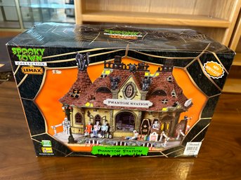 Spooky Town Collection Lemax Phantom Station