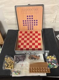 Travel Game Set Chinese Checker, Chess, Backgammon In A Metal Carry Case. LP/B4